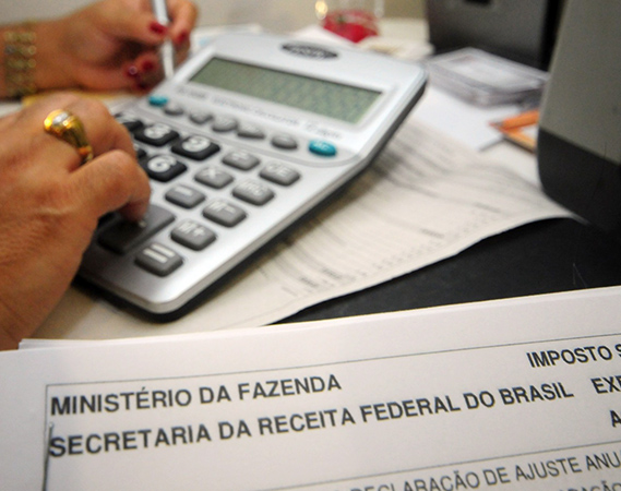 O dinheiro será depositado nas contas informadas na declaração. Foto: João Carlos Mazella/Foto Arena AE