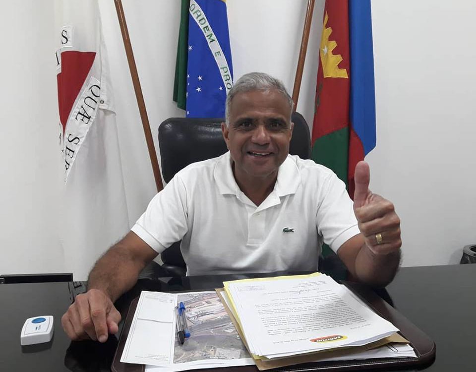 Nardyello Rocha em seu primeiro dia de trabalho após vencer as eleições.