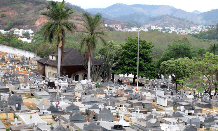 No cemitério Jardim da Saudade devem ser recadastradas a titularidade de cerca de 5 mil jazigos