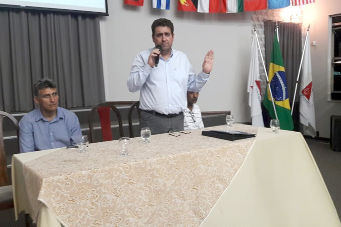 O prefeito, Dr. Marcos Vinicius, participou do primeiro dia de debates