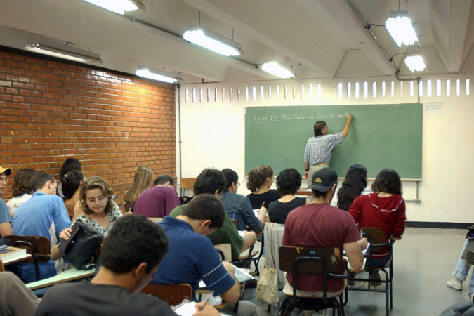 Novo modelo de ensino será implementado nas escolas do país até 2021 - Foto: Arquivo Agência Brasil