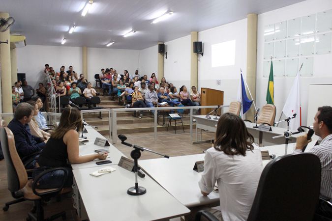 Em Santana do Paraíso, a presença do público foi marcante na audiência de discussão do PDDI