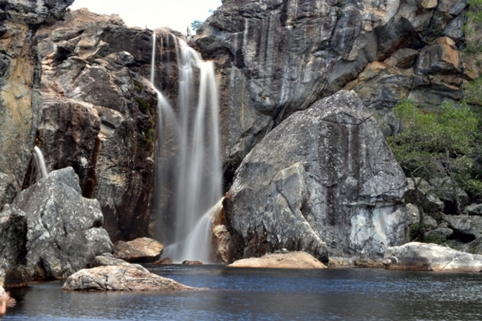 A Cachoeira do Crioulo é uma alternativa para viajantes interessados em trilhas e aventuras
