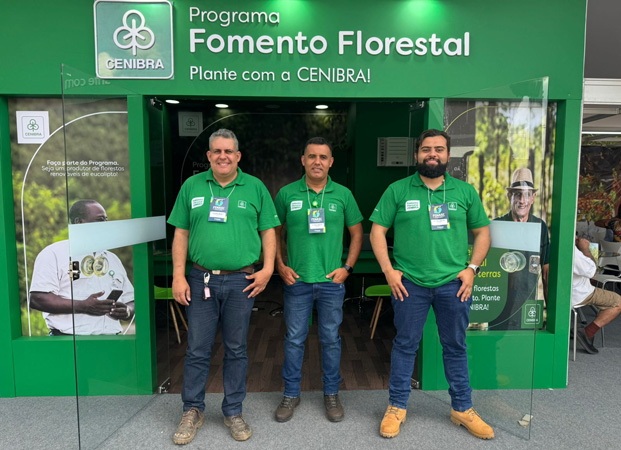 Equipe de supervisores e monitores da CENIBRA apresentaram os benefícios do Programa Fomento Florestal e melhores práticas para produção do eucalipto